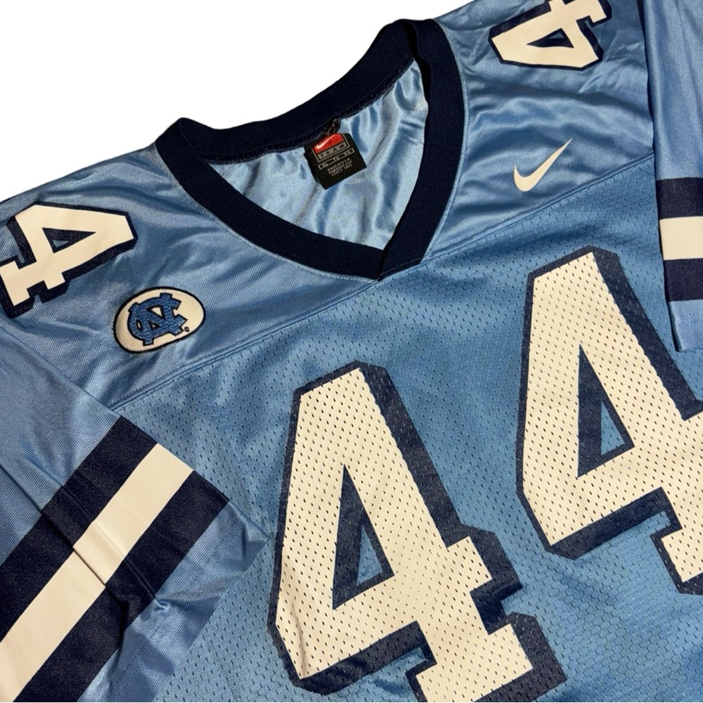 Vintage Nike UNC Football Jersey - Picture 4 of 6
